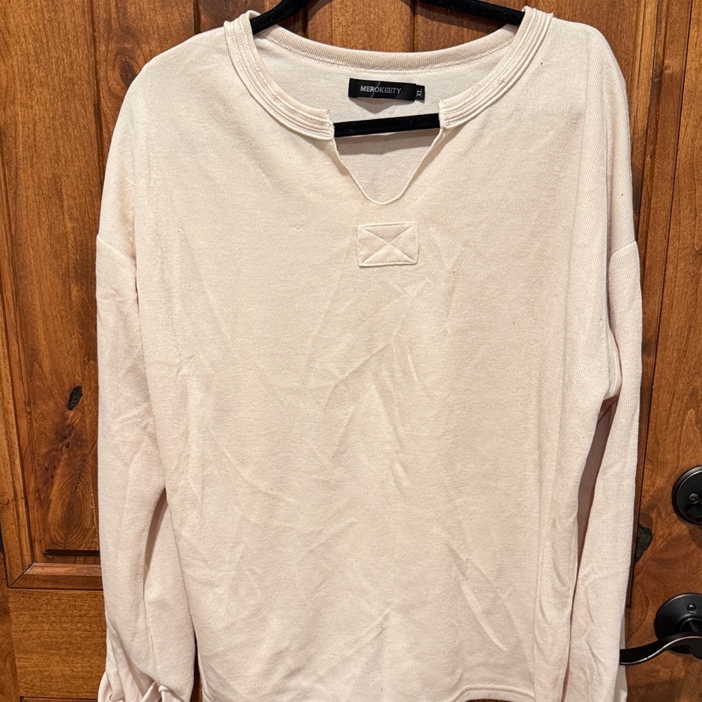 Merokeety Women's Soft Cream Sweatshirt